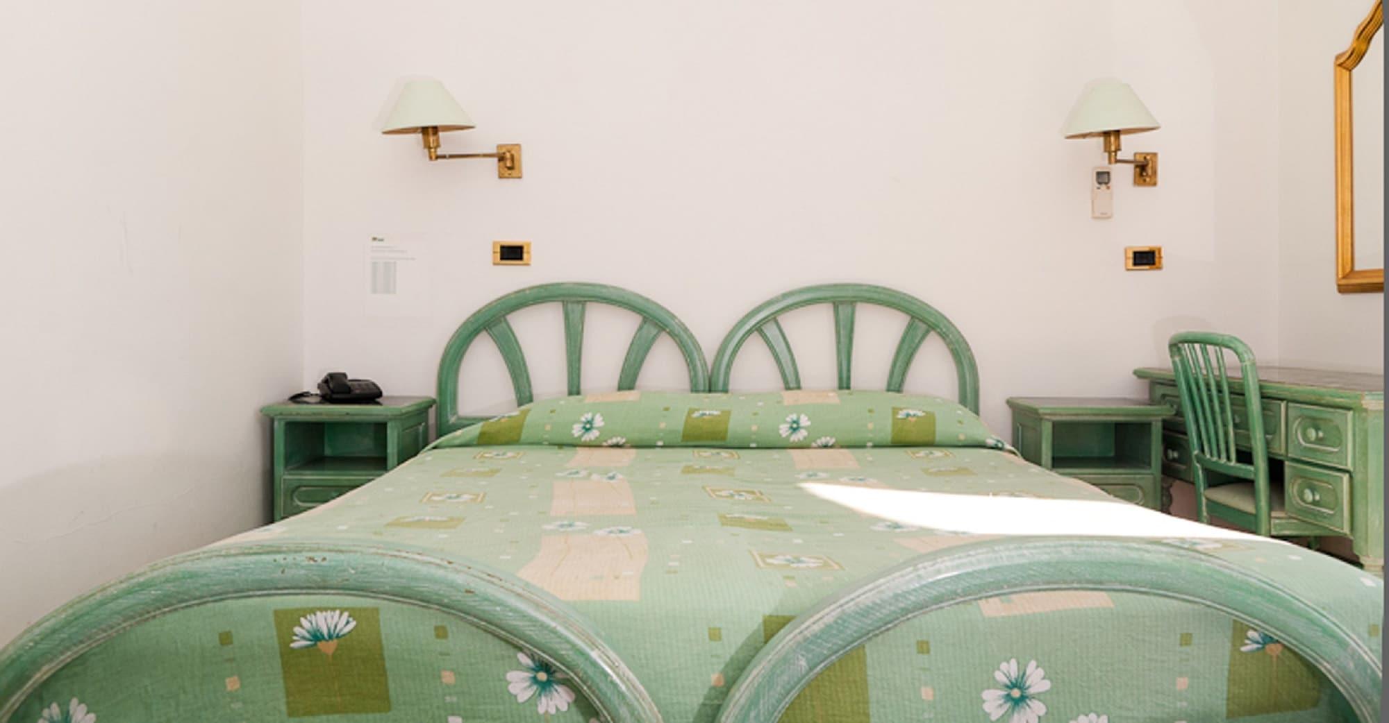 Hotel Del Postiglione Искья Экстерьер фото